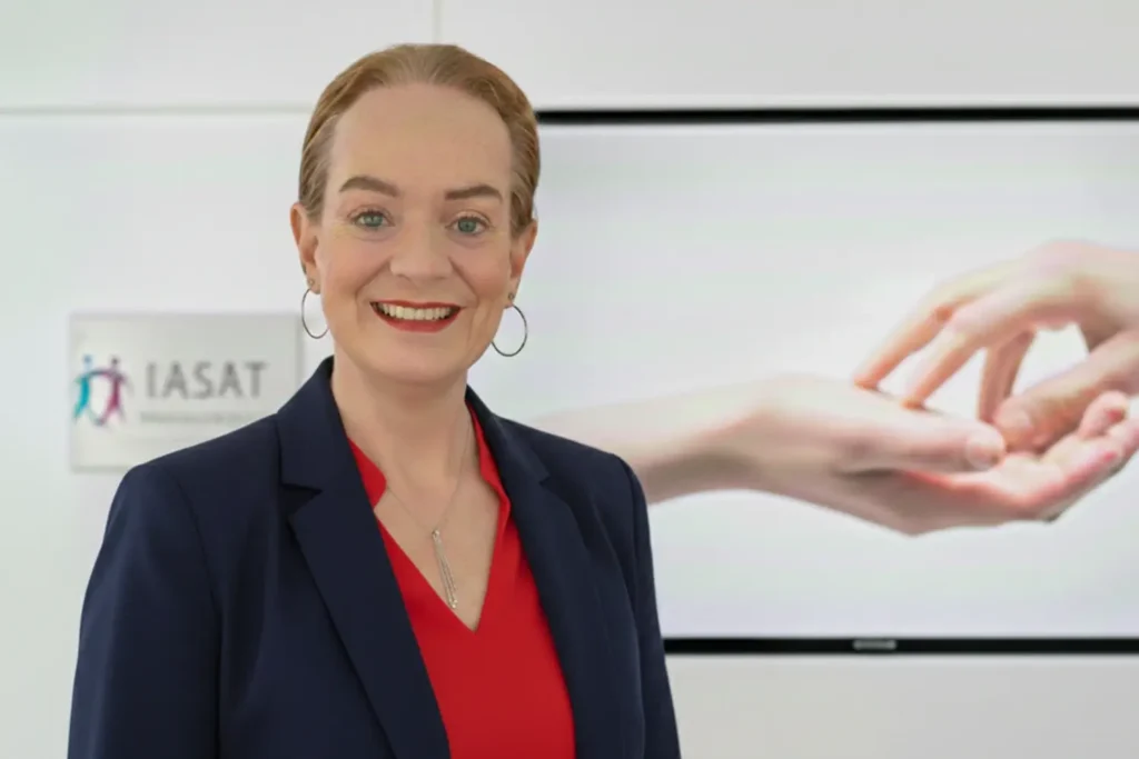 IASAT Mitglied • Power Of Touch